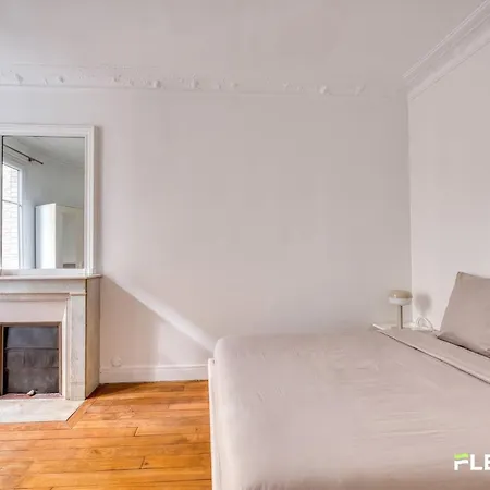 26 Rue Traversiere 75012 / T3 / 6 Pieces Apartment Paris