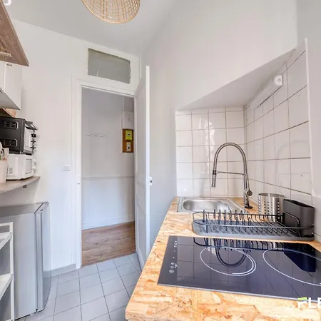 Apartment 26 Rue Traversiere 75012 / T3 / 6 Pieces
