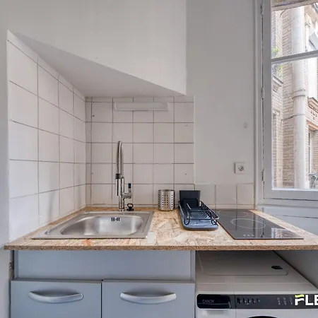 26 Rue Traversiere 75012 / T3 / 6 Pieces Paris