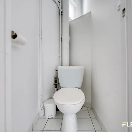 Apartment 26 Rue Traversiere 75012 / T3 / 6 Pieces Paris
